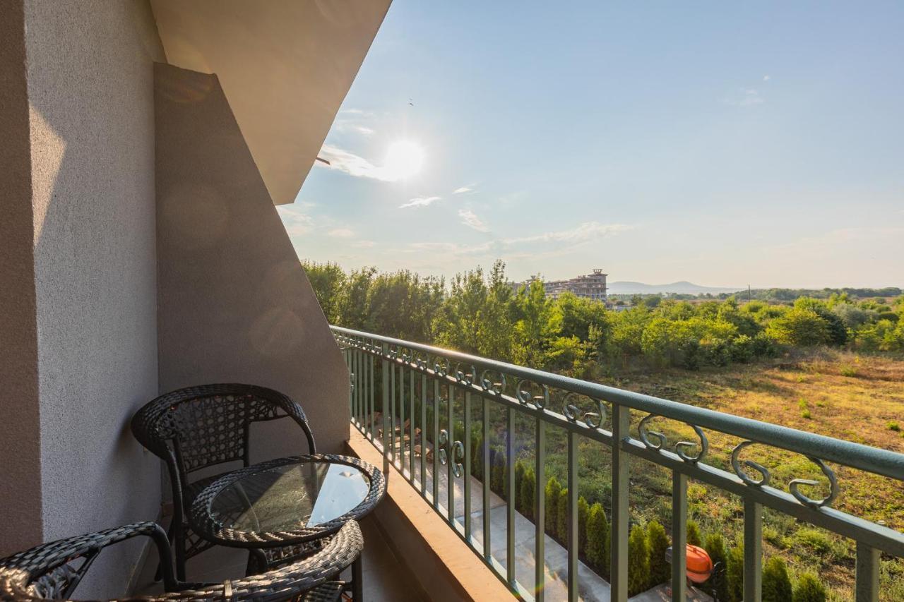 Lecardo Hotel Acheloj Exteriér fotografie